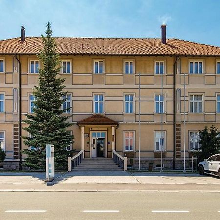 Apartments And Rooms Kod Eli Ravna Gora Bagian luar foto