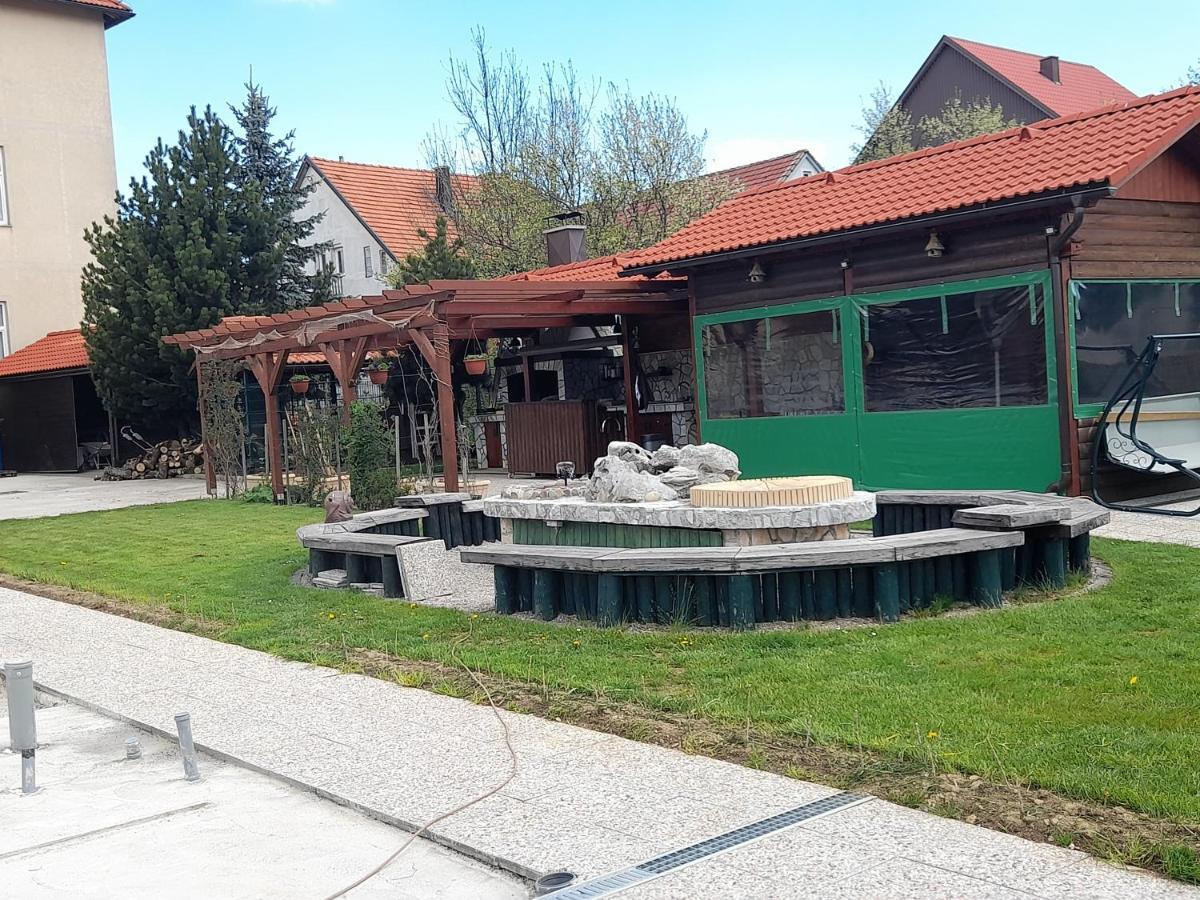 Apartments And Rooms Kod Eli Ravna Gora Bagian luar foto