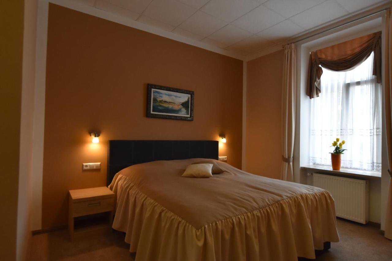 Apartments And Rooms Kod Eli Ravna Gora Bagian luar foto