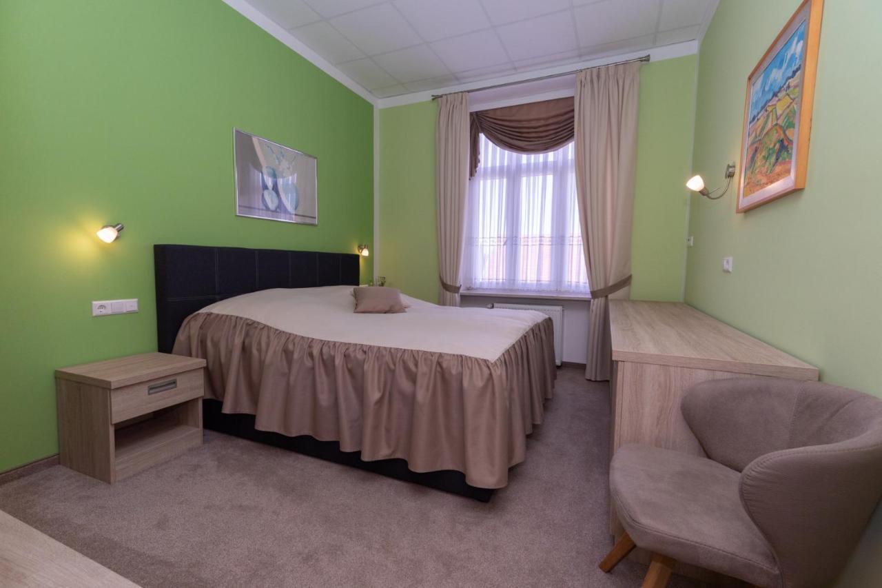 Apartments And Rooms Kod Eli Ravna Gora Bagian luar foto