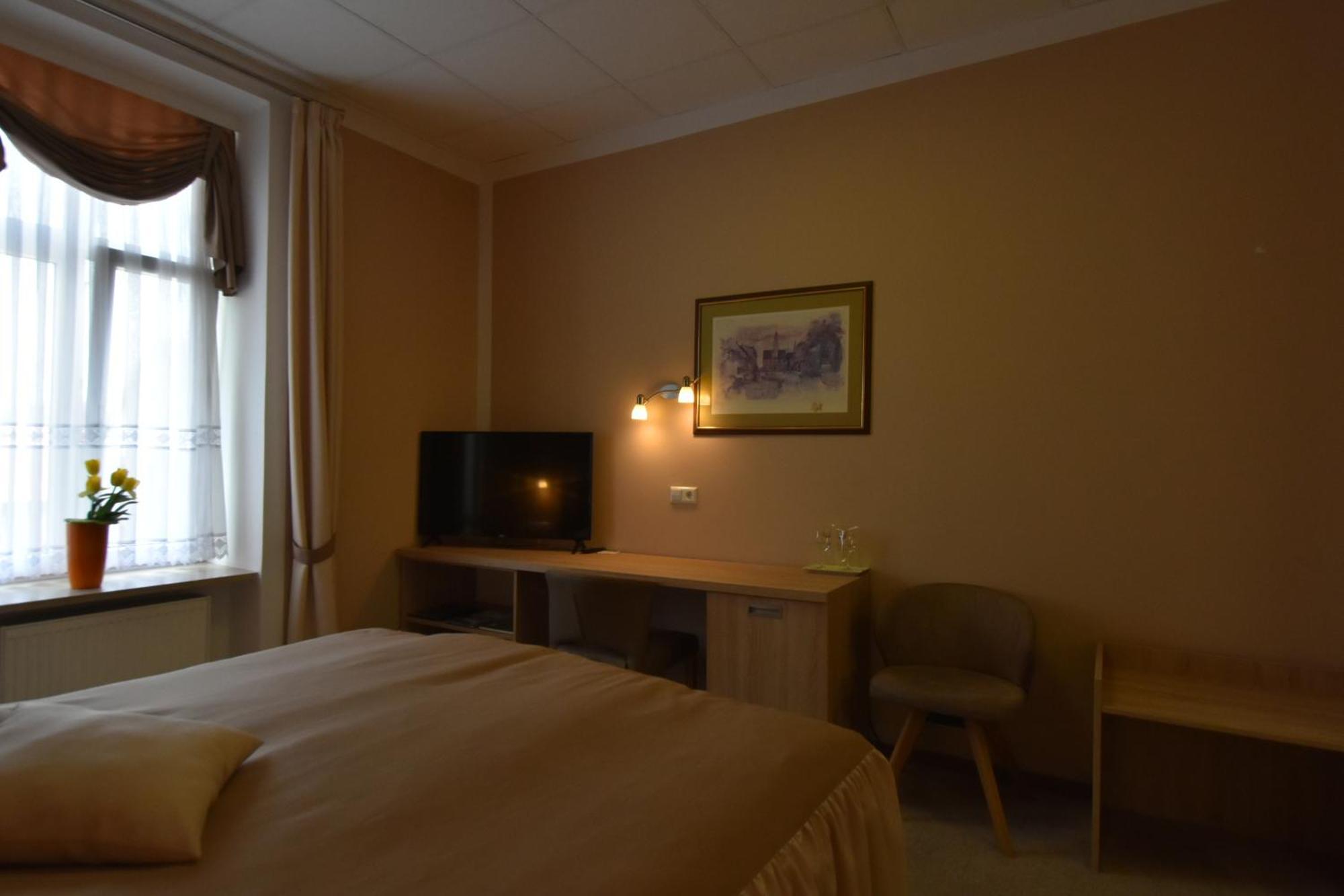 Apartments And Rooms Kod Eli Ravna Gora Bagian luar foto