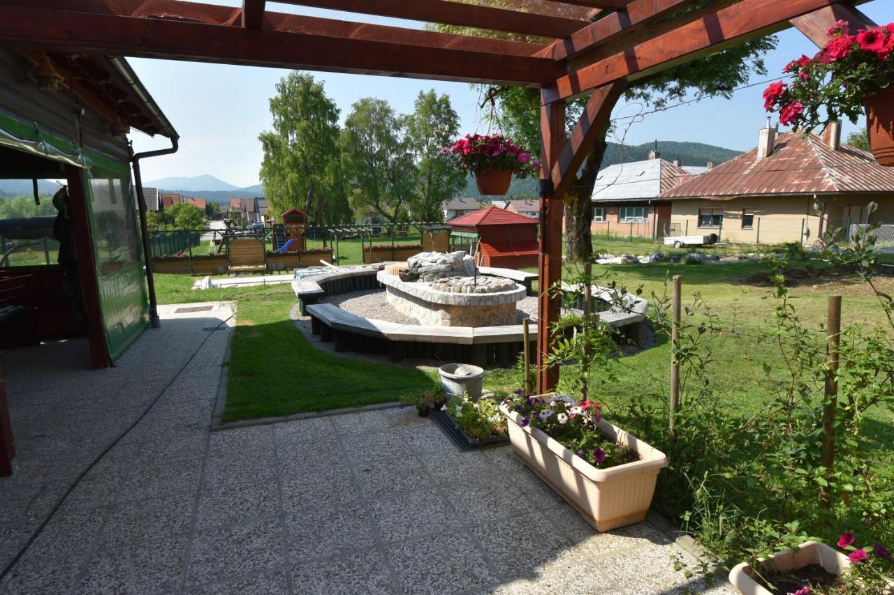 Apartments And Rooms Kod Eli Ravna Gora Bagian luar foto