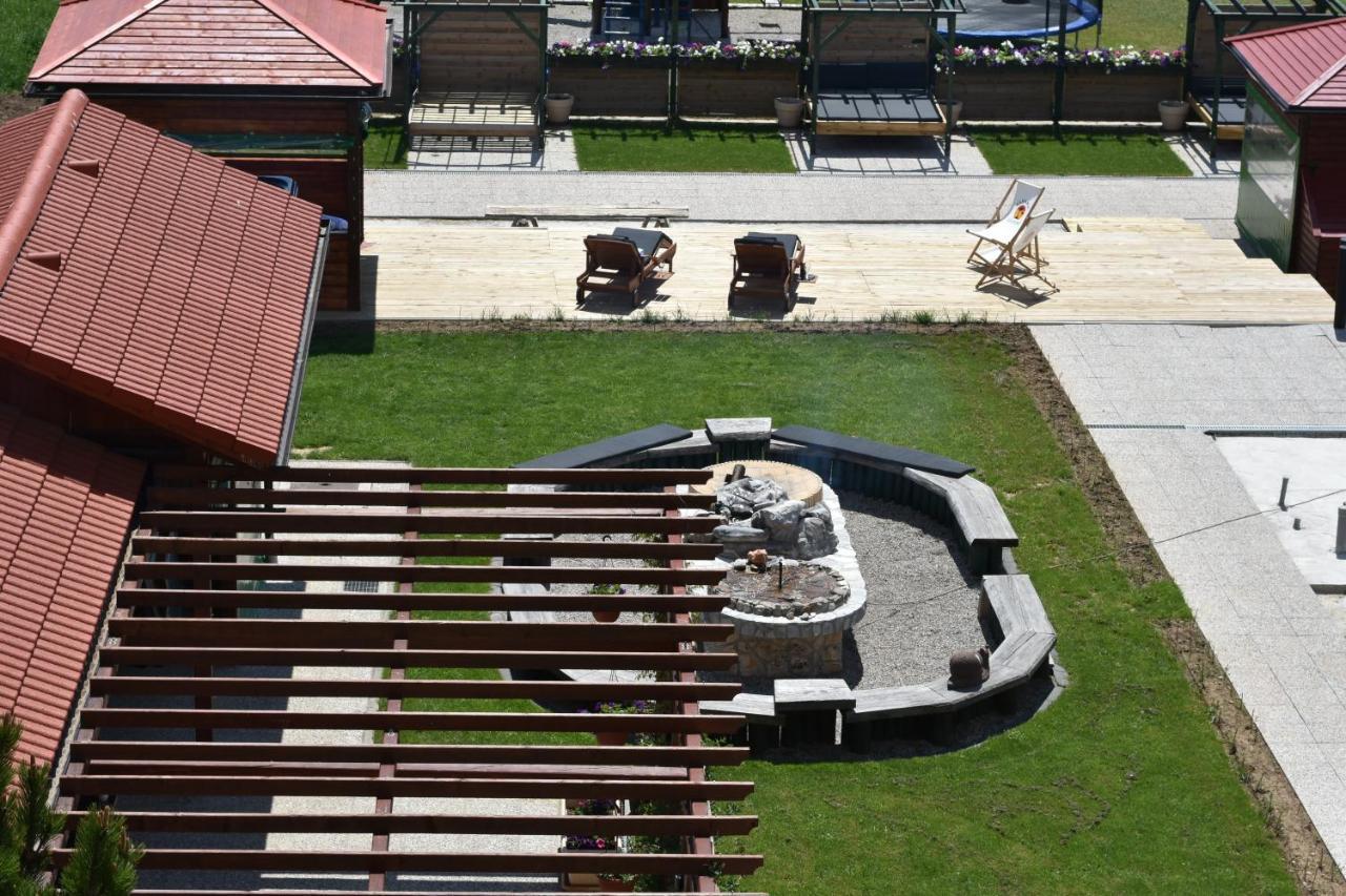 Apartments And Rooms Kod Eli Ravna Gora Bagian luar foto